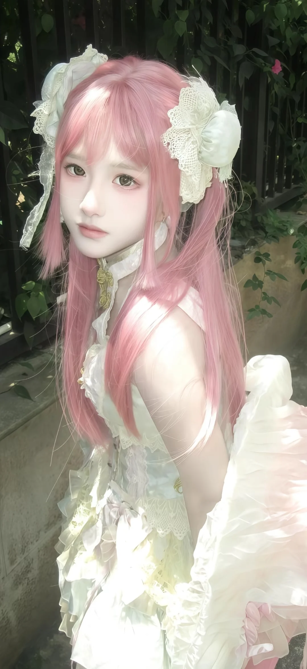 手机壁纸：我曾踏月而来，只因你在山中。