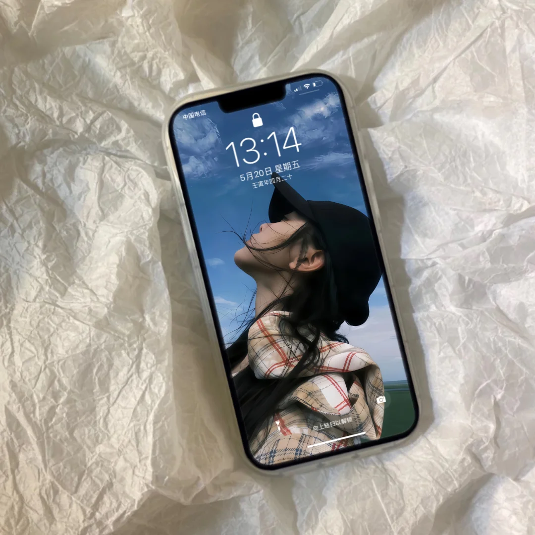 【110 期】因为这组壁纸，我私信爆了！