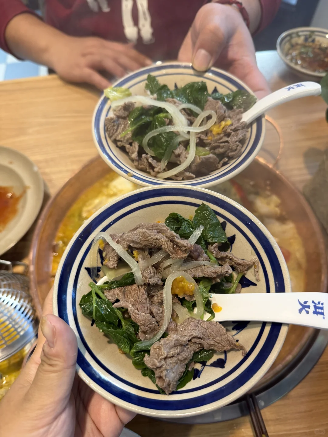 来这里吃一口酸菜火锅，一秒穿越云南！