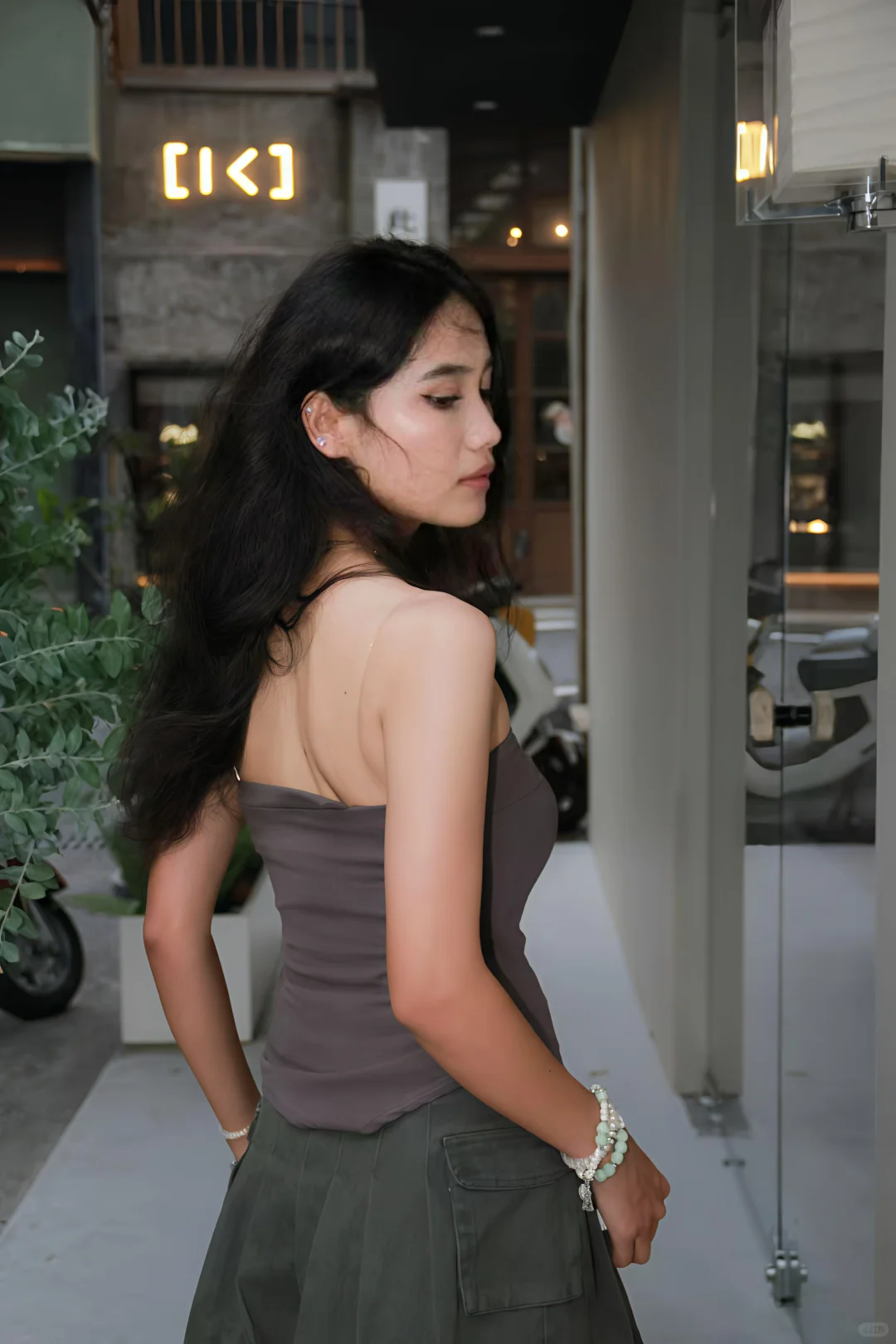 街拍偶遇“超模”小姐姐