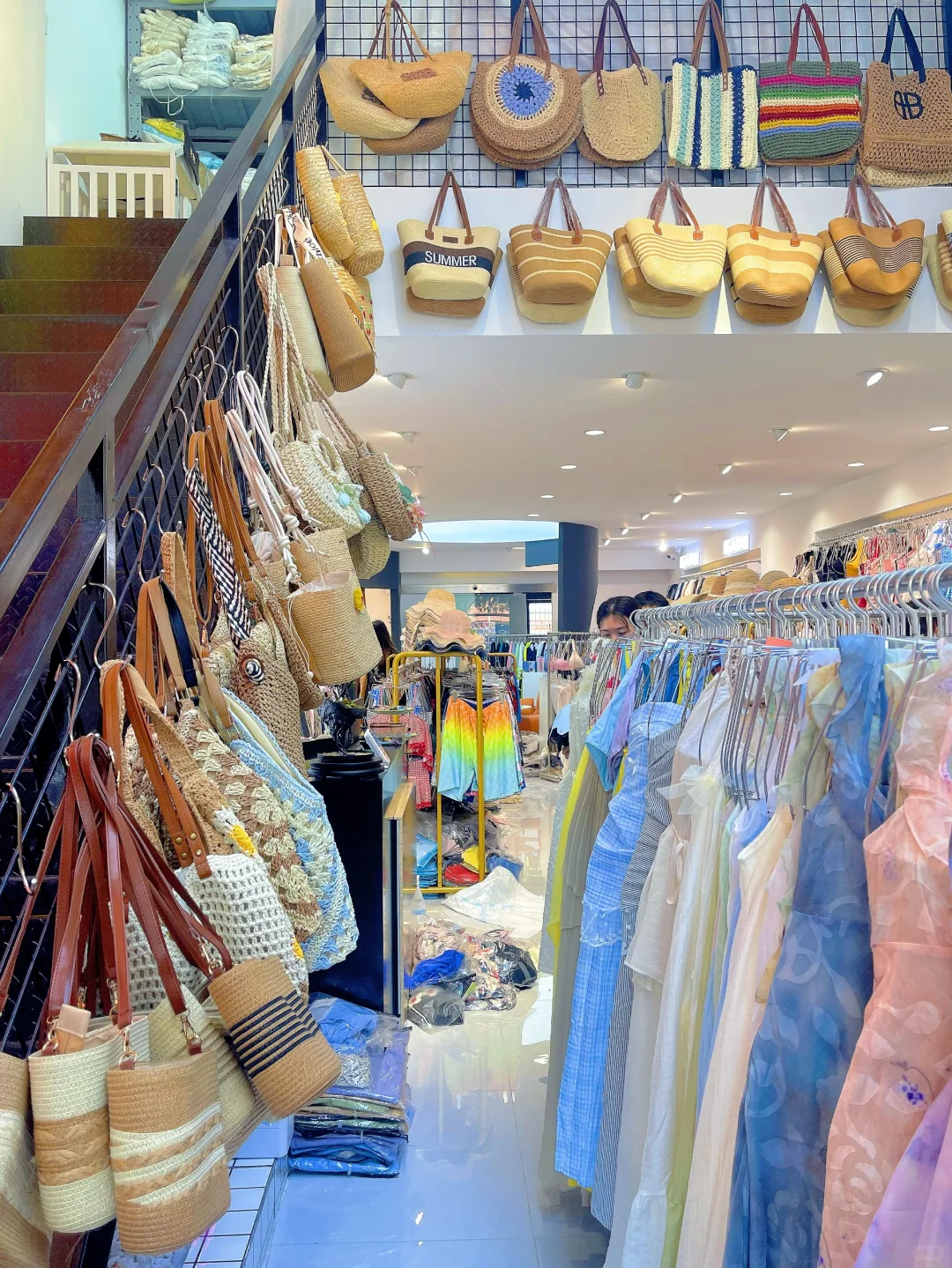 姐妹❗落地✈️三亚直奔这家沙滩裙批发仓库