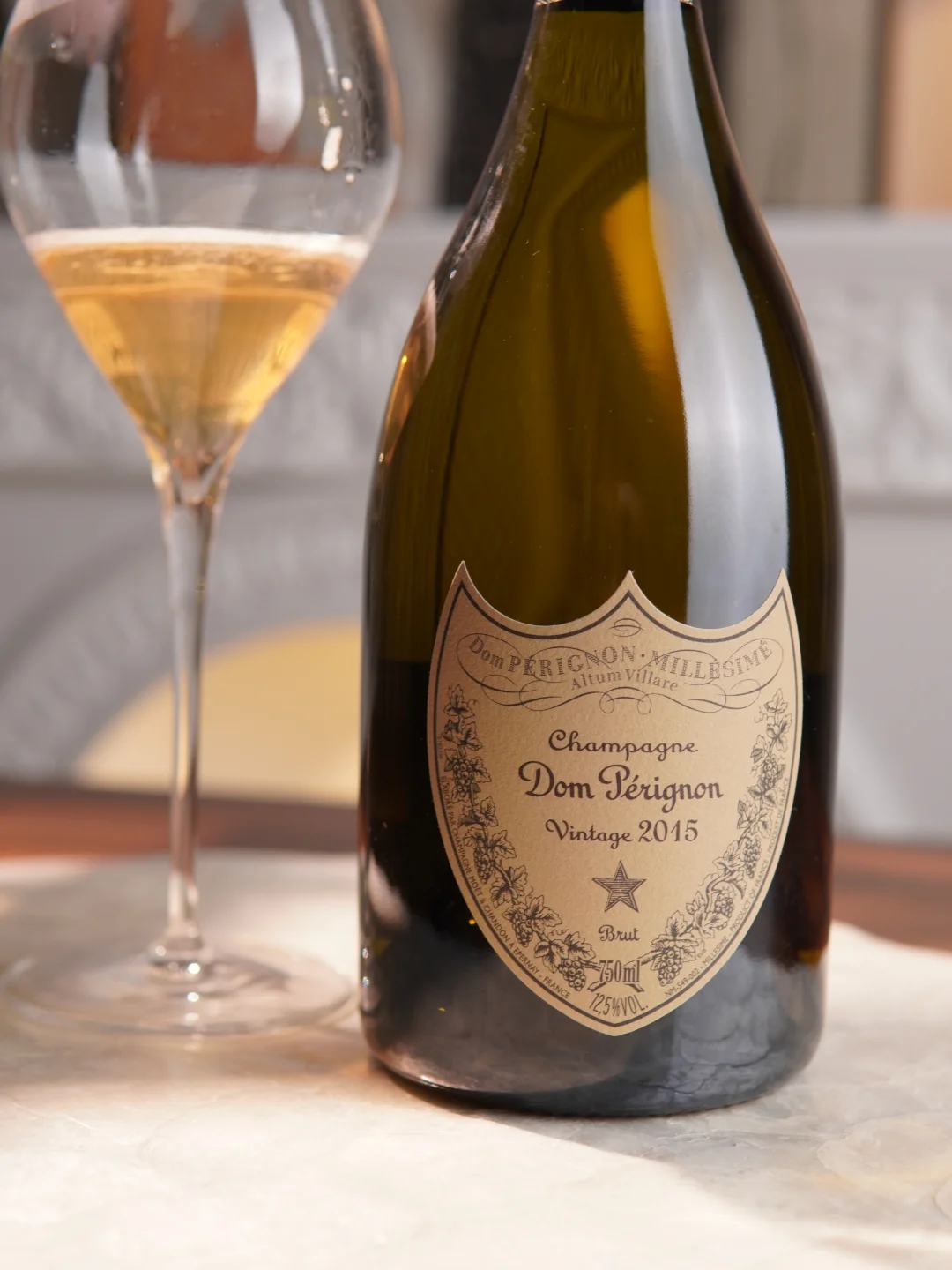 Dom Perignon 2015：年底聚会的必备香槟