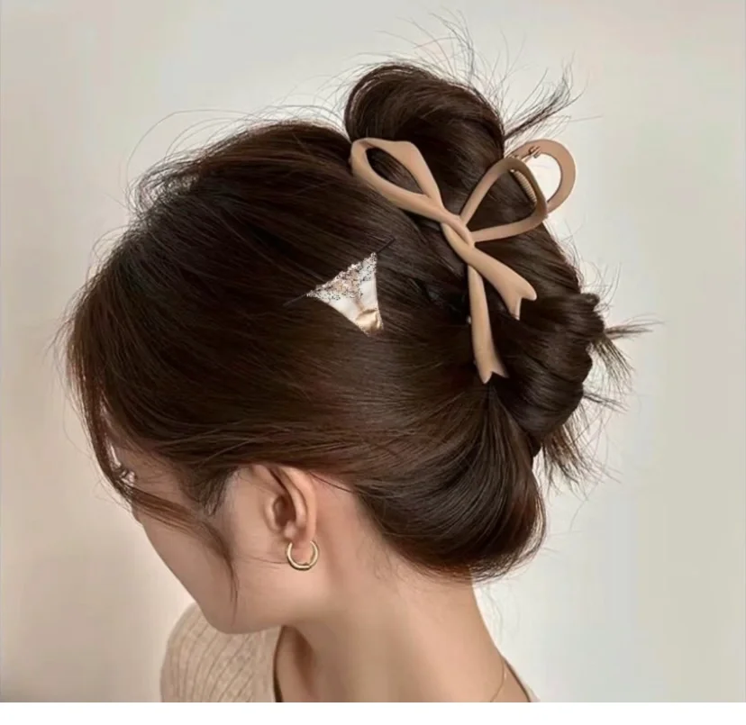 哈哈哈哈哈看有个姐妹恶搞男朋友跟个风