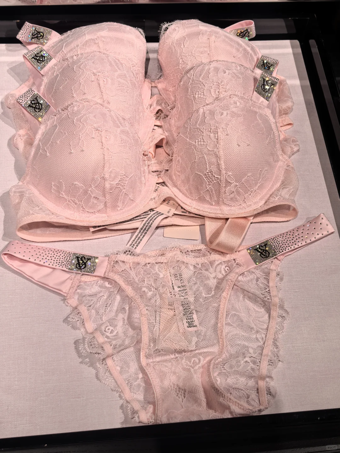 超美闪钻肩带文胸