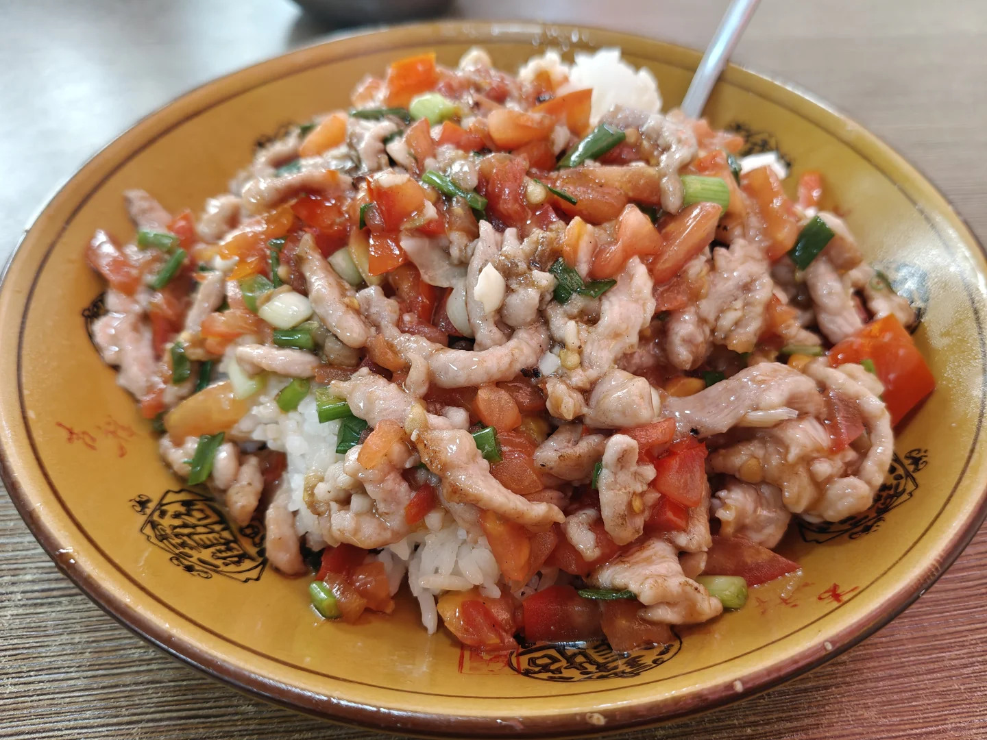 这家店为什么会被称之为重庆盖饭天花板？