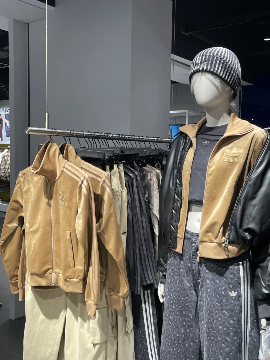 迪子秋冬美式辣妹标配！美丽起来毫不费力