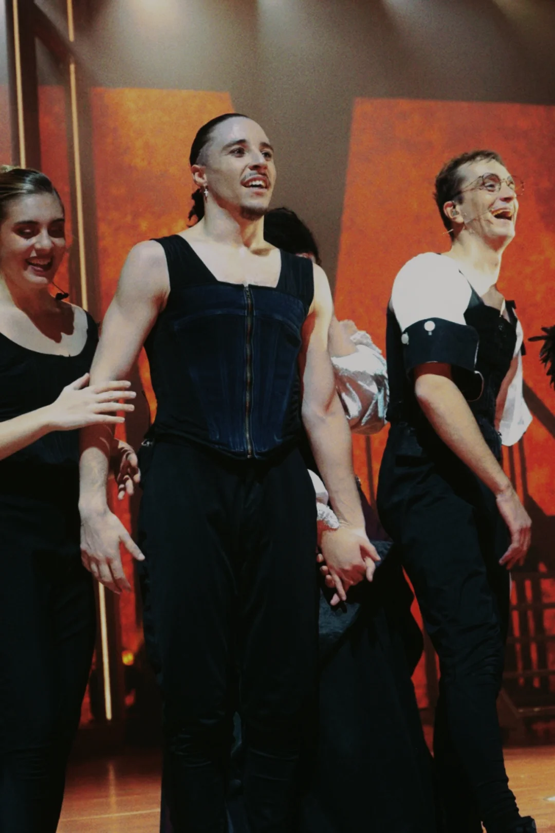 幸福中。。。。。。