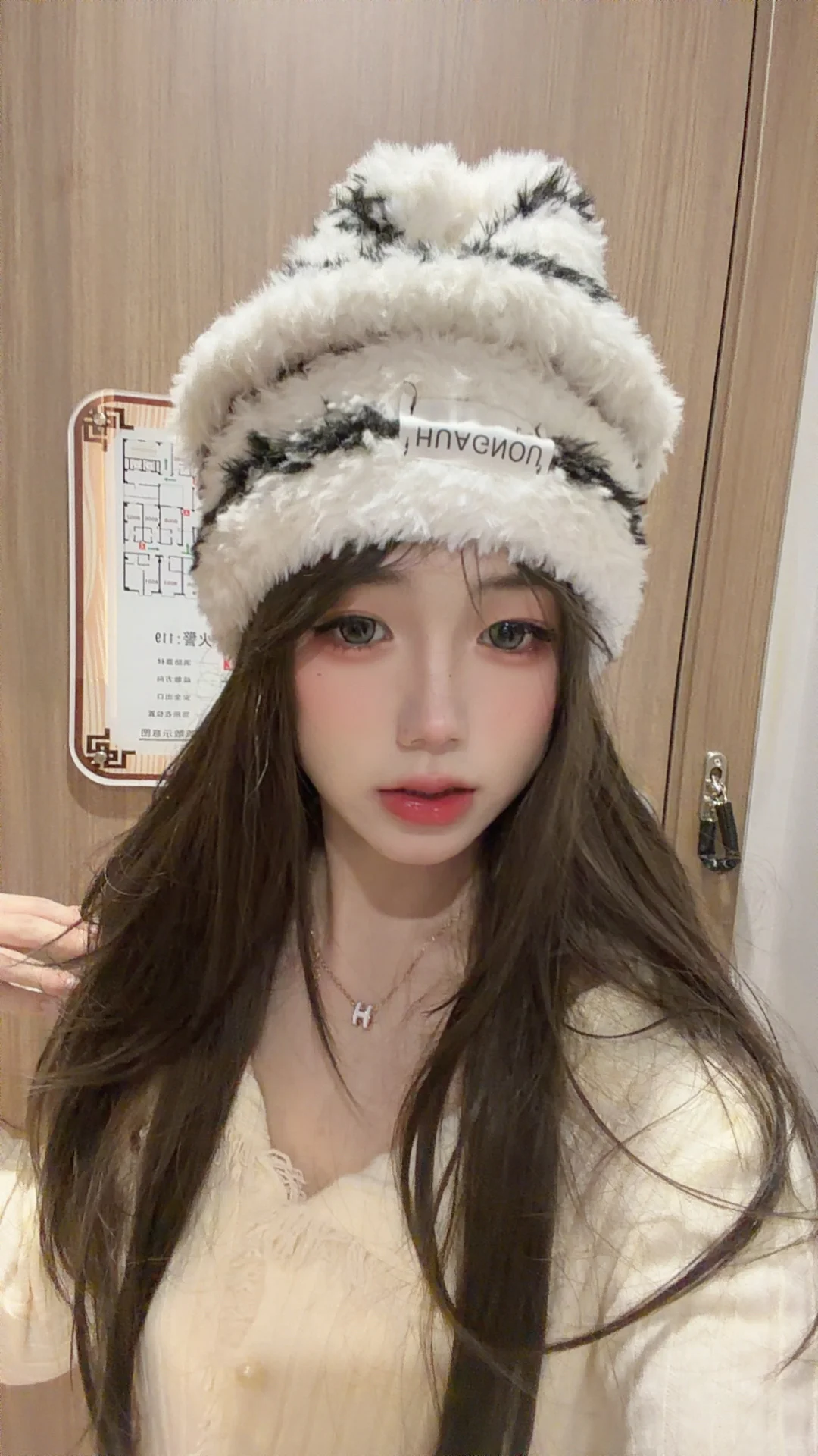 男大学生爆改女装甜妹～