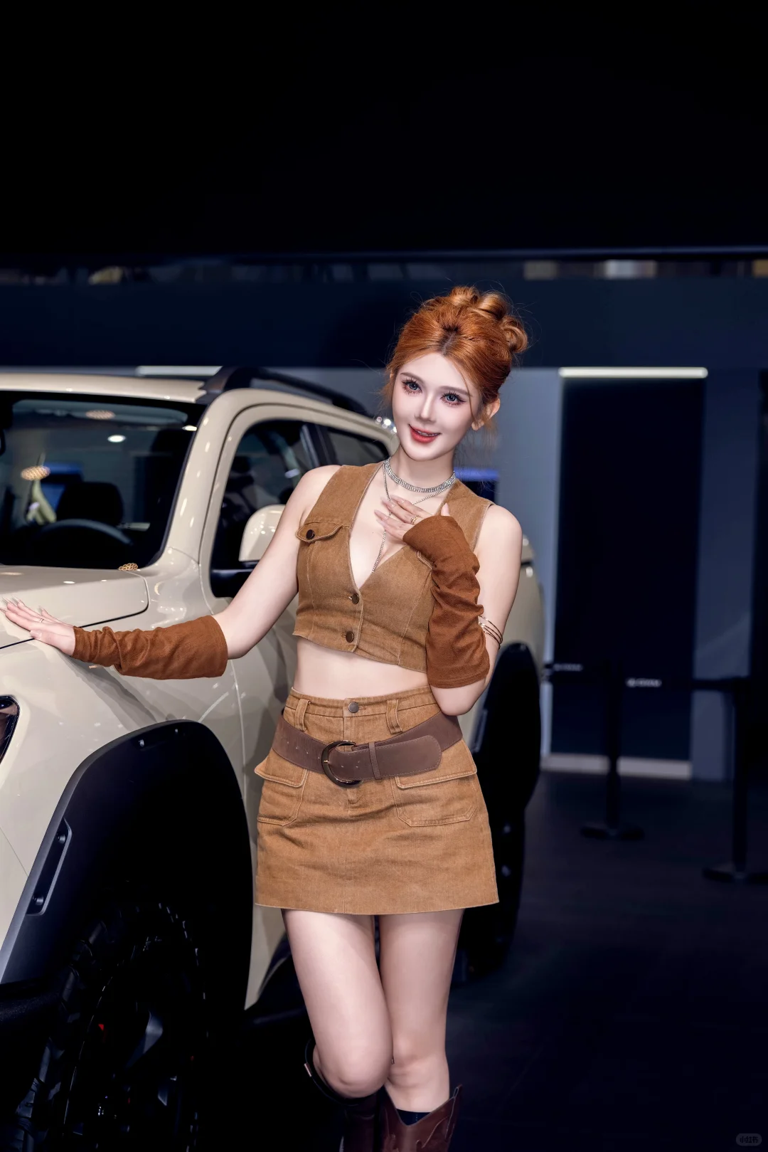 广州车展，美女车模，有谁知道叫什么