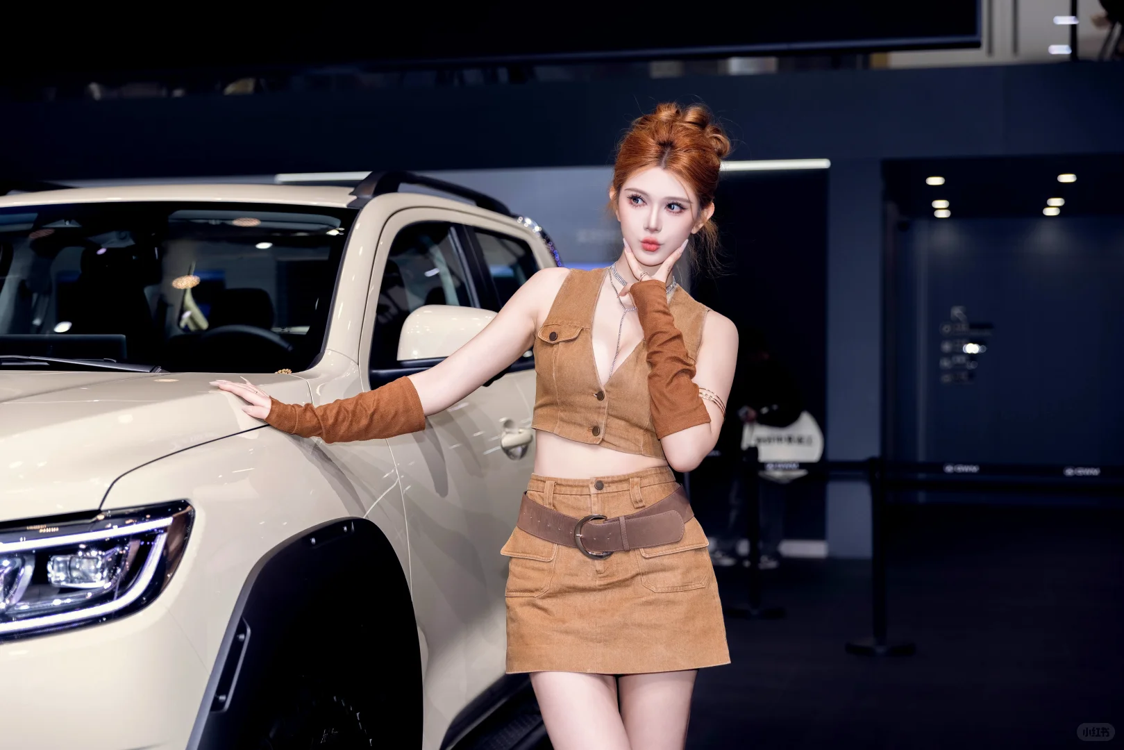 广州车展，美女车模，有谁知道叫什么
