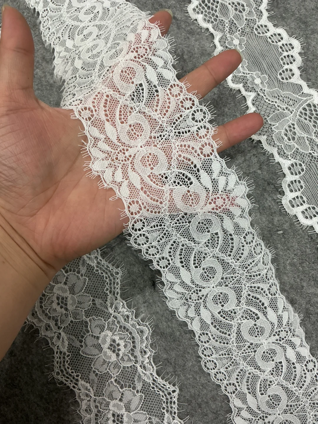 弹力睫毛蕾丝花边～软软的