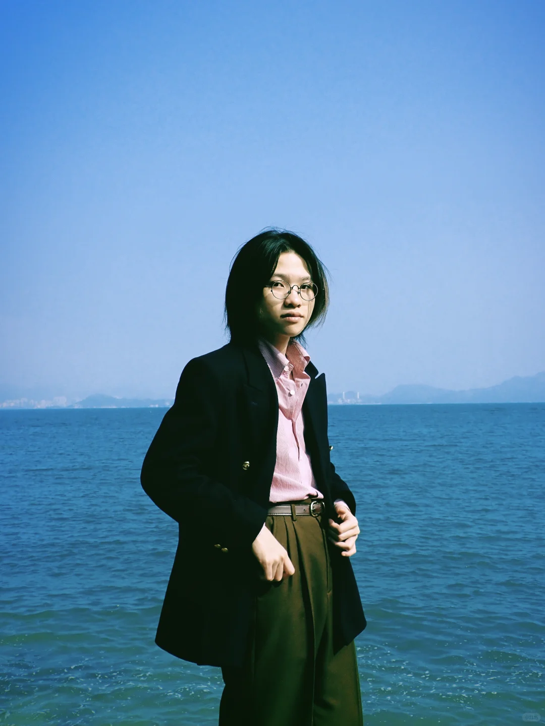 去海边当然要穿布雷泽🌊