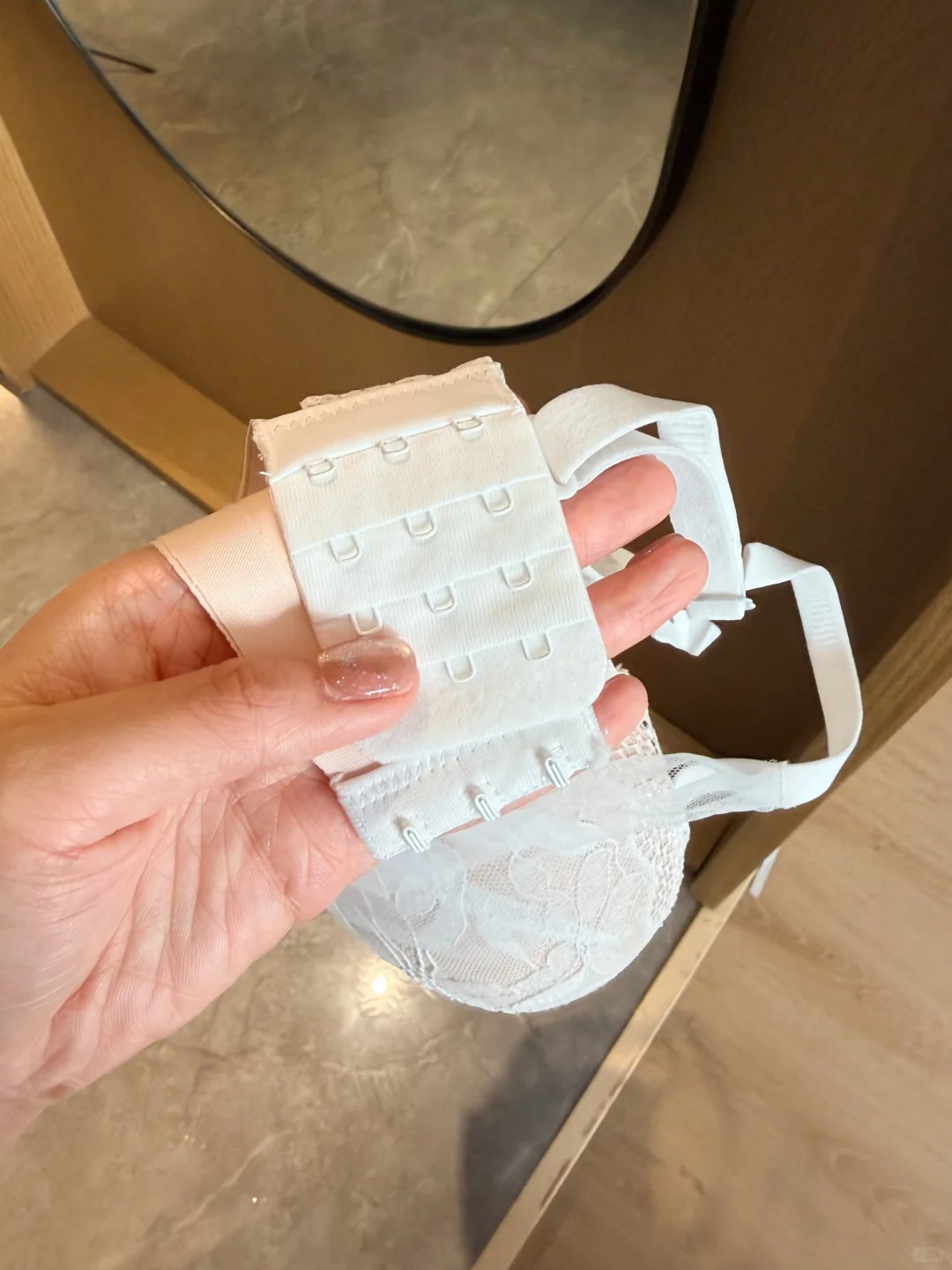 这蕾丝内衣也太会了！纯欲感直接焊身上