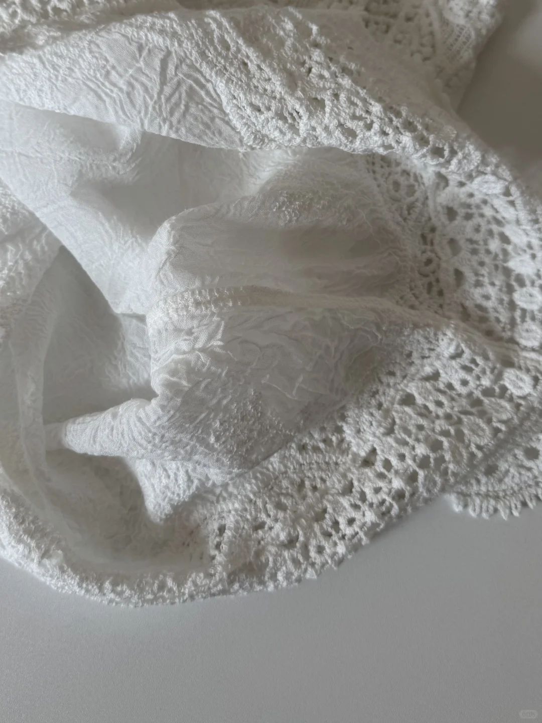 超级温柔慵懒风的蕾丝吊带穿搭~