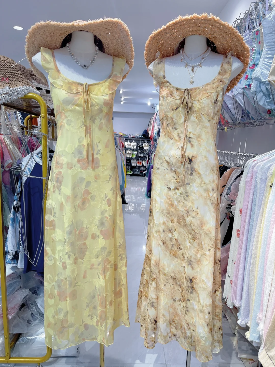 姐妹❗落地✈️三亚直奔这家沙滩裙批发仓库