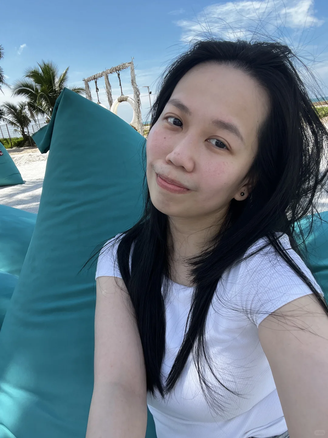 去好看的海边吹吹风