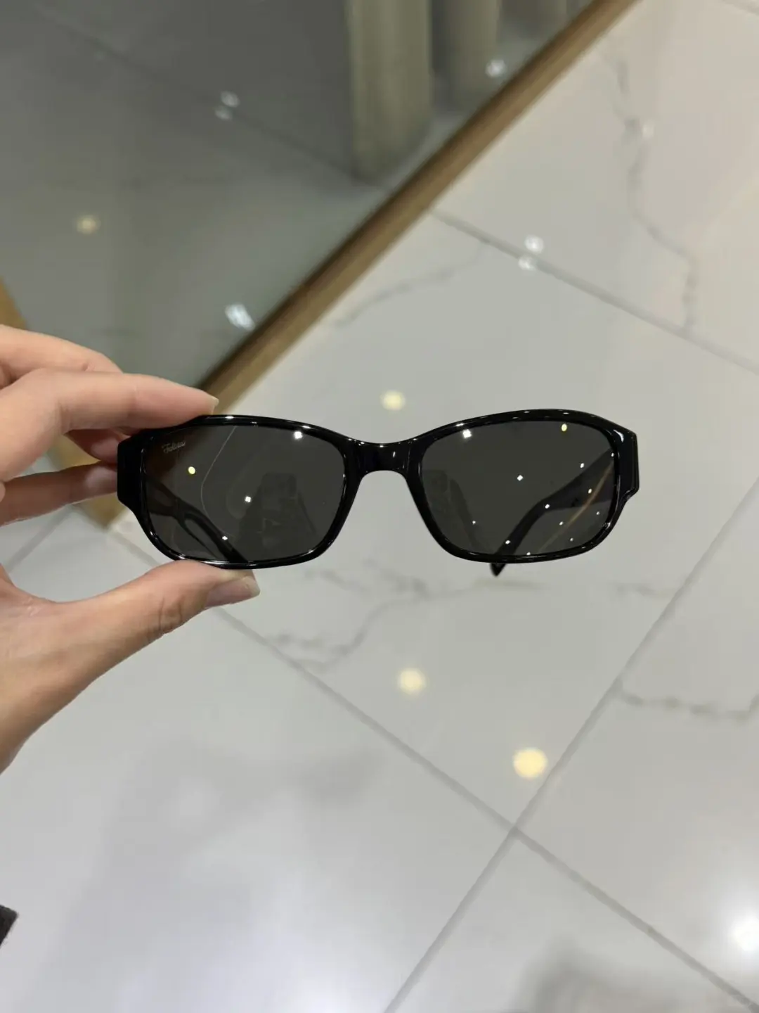 美式辣妹必备！Fakeme防晒窄框墨镜🕶️