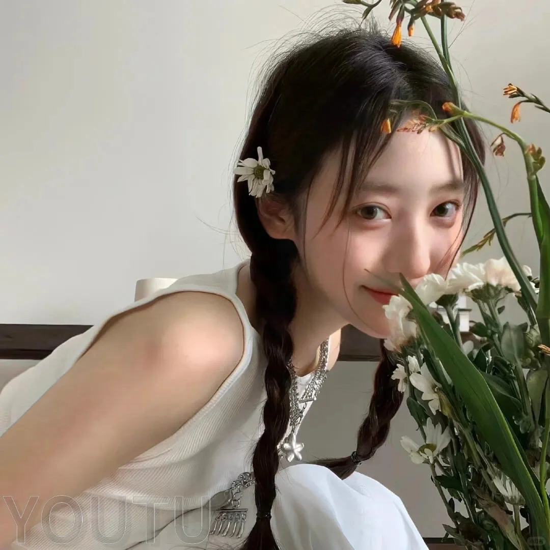 𝑾𝒆𝑪𝒉𝒂𝒕 头像 ｜ 纯欲温柔风女头