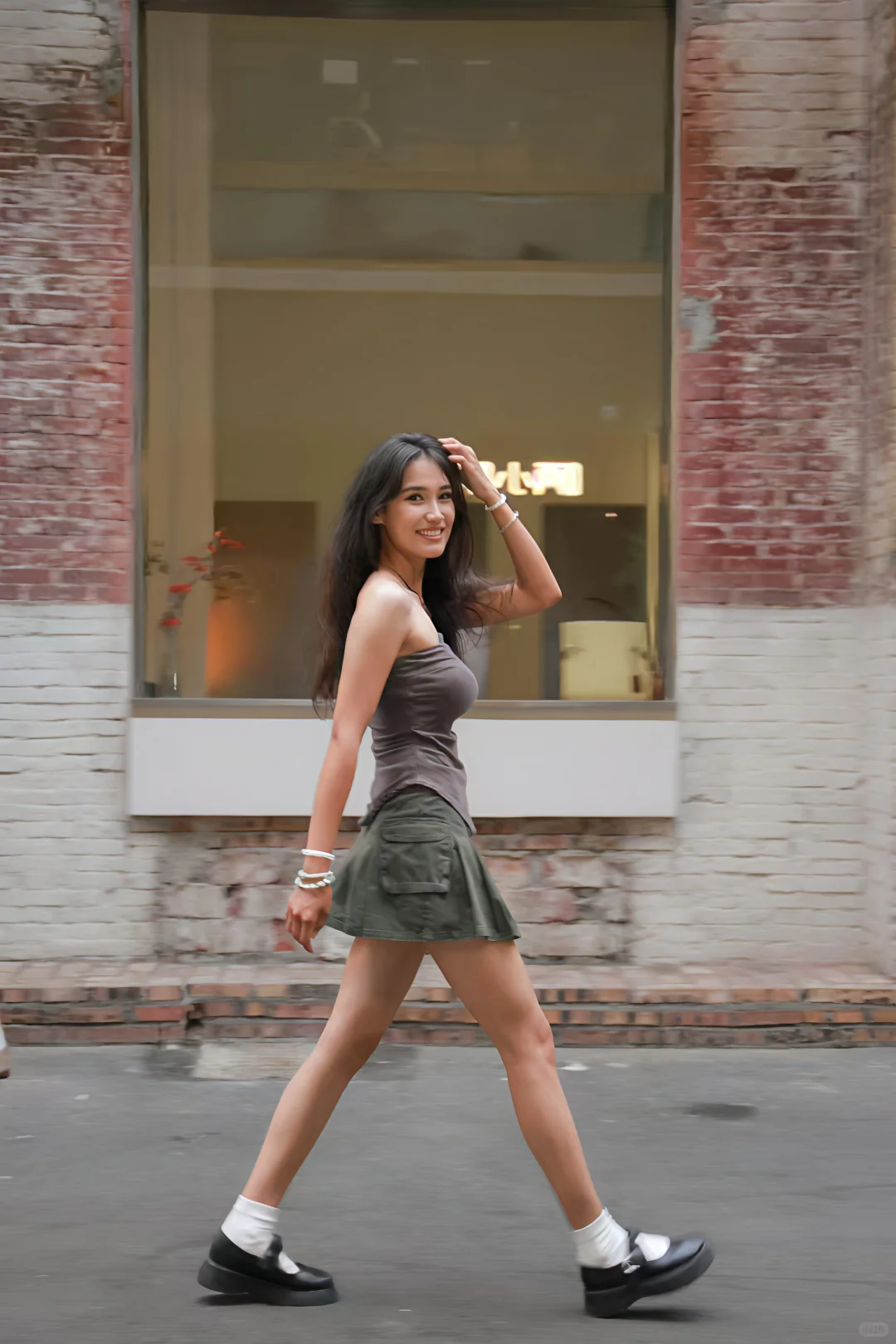 街拍偶遇“超模”小姐姐