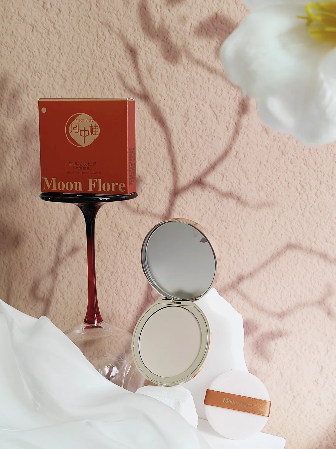 冬天从“油物”变“尤物”，只差一块粉饼