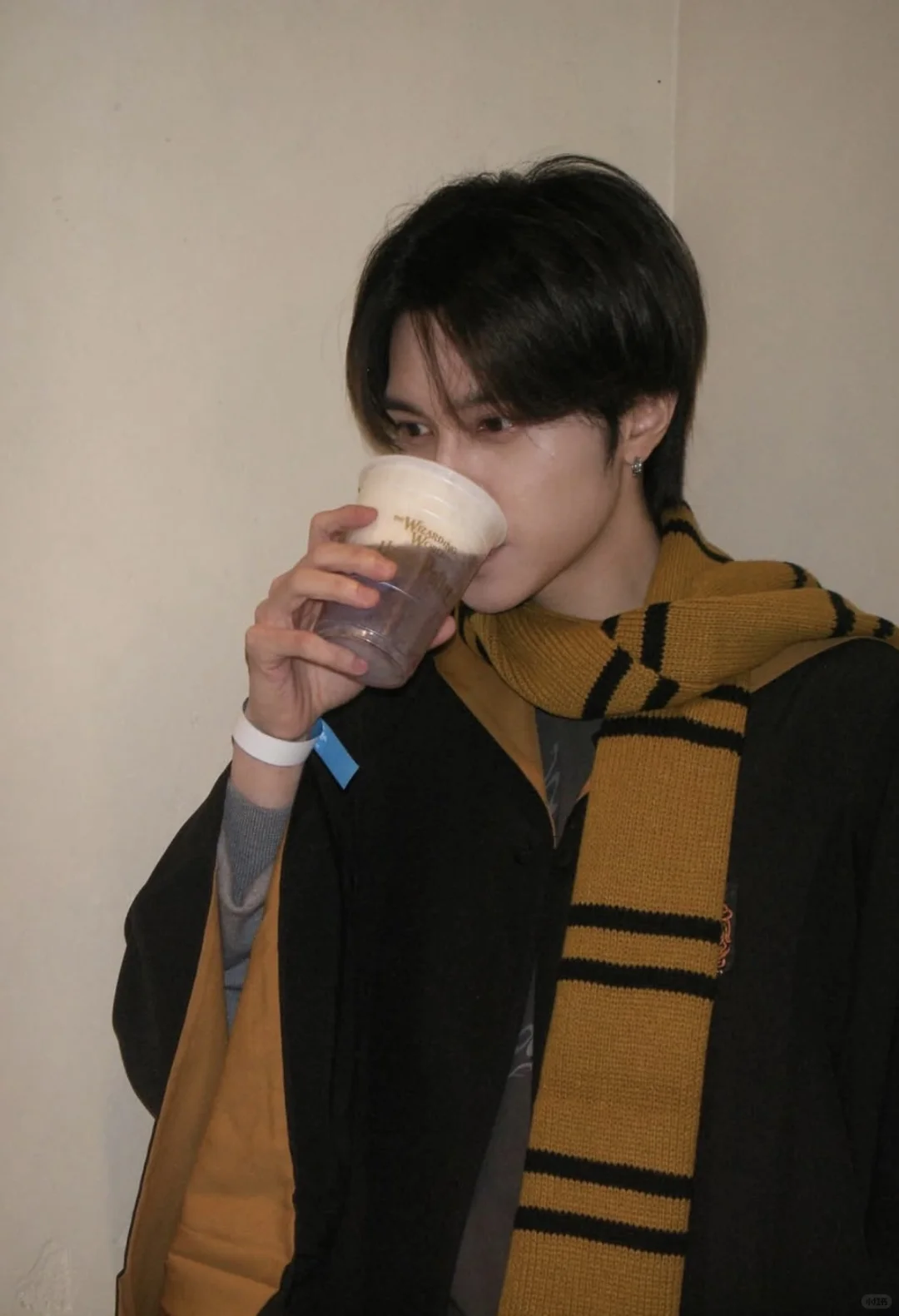 世上怎会有如此帅气的男子