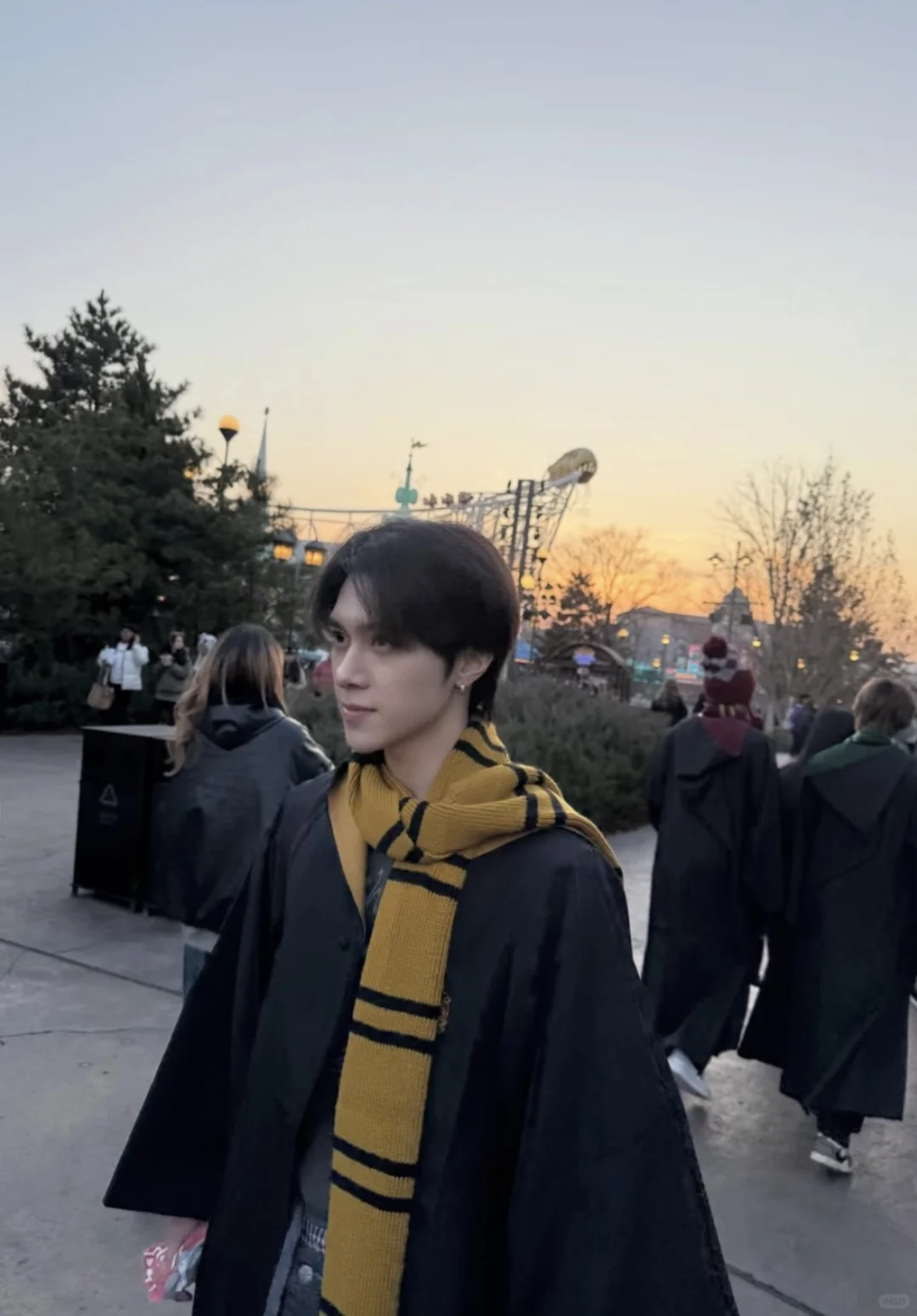 世上怎会有如此帅气的男子