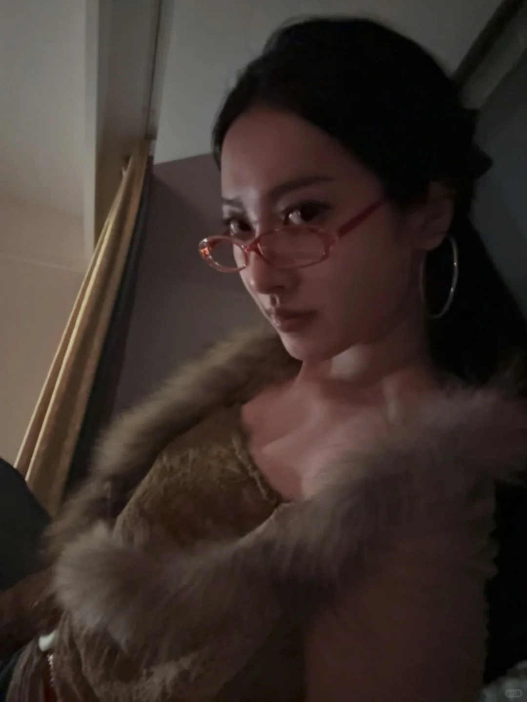 美貌红底 女人的荣耀