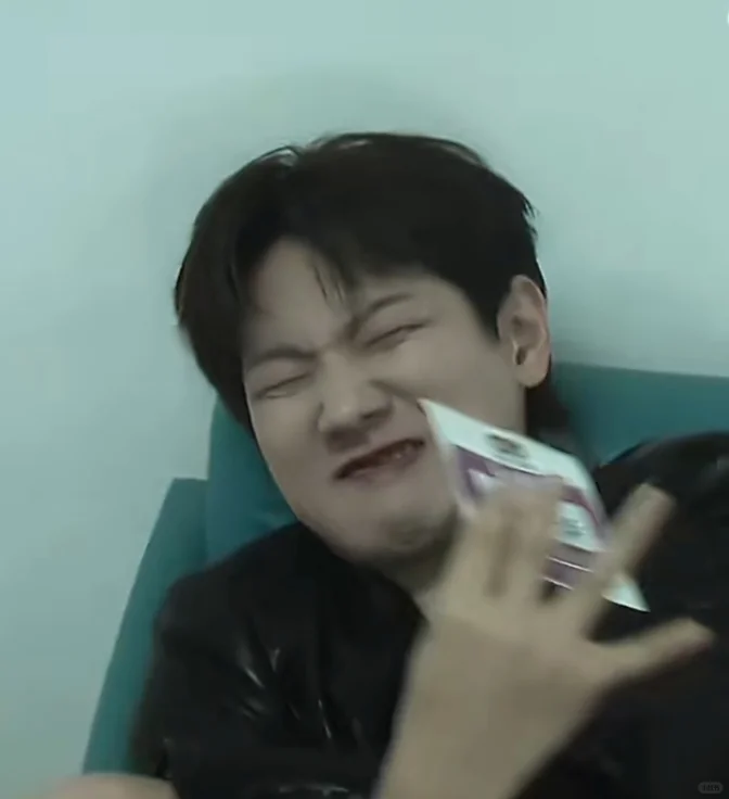 你说这些表情包该搭配什么文字呢？