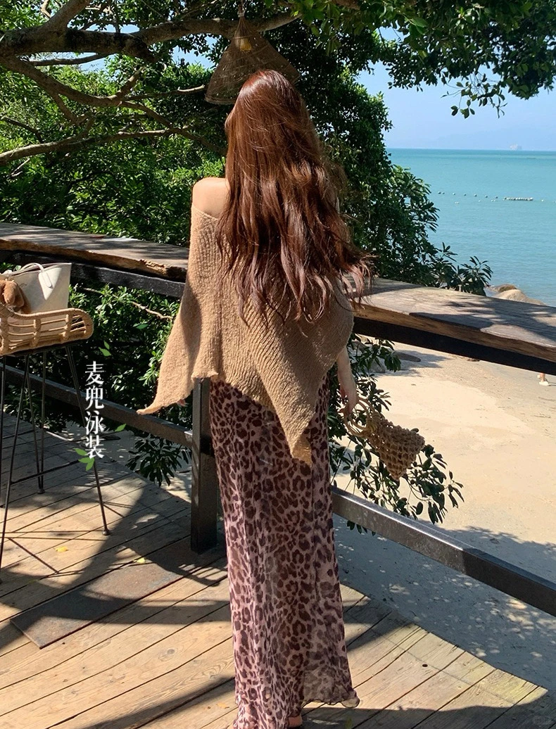 高级感豹纹泳衣👙度假纯欲绝美温泉比基尼