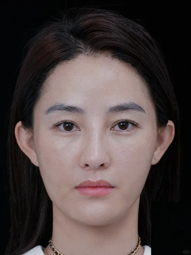 左滑完成从少妇到名模的气质转变