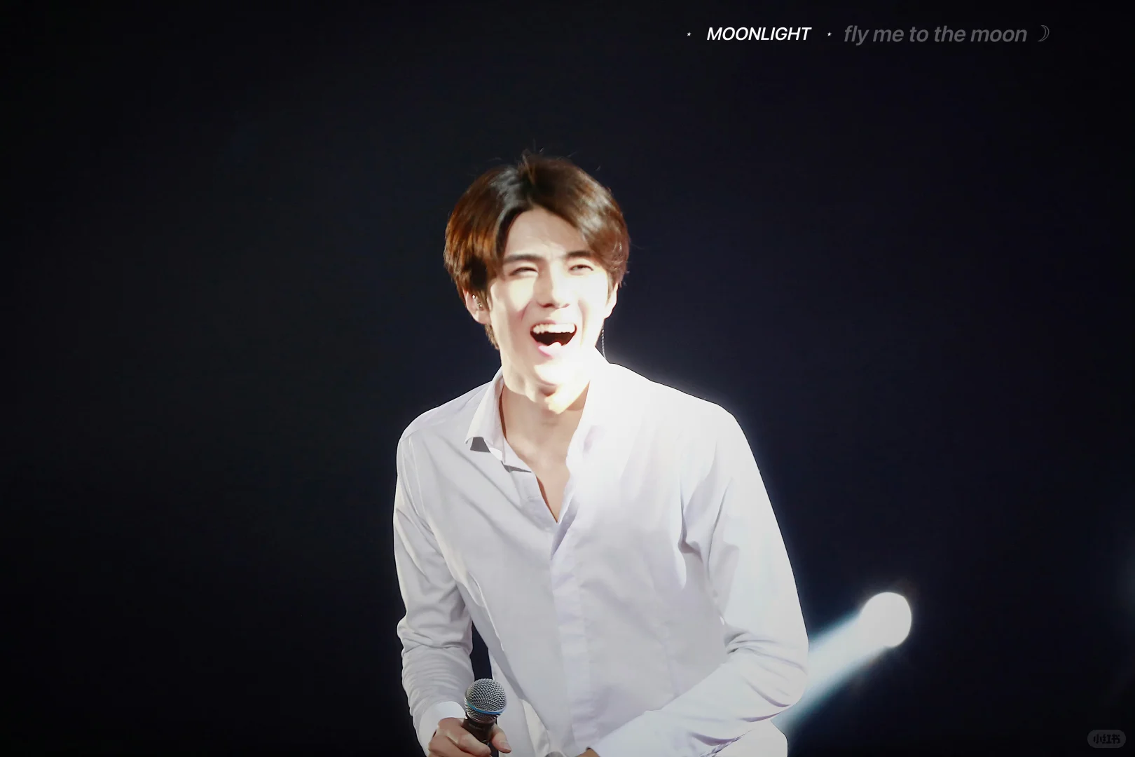 吴世勋横屏壁纸！！！