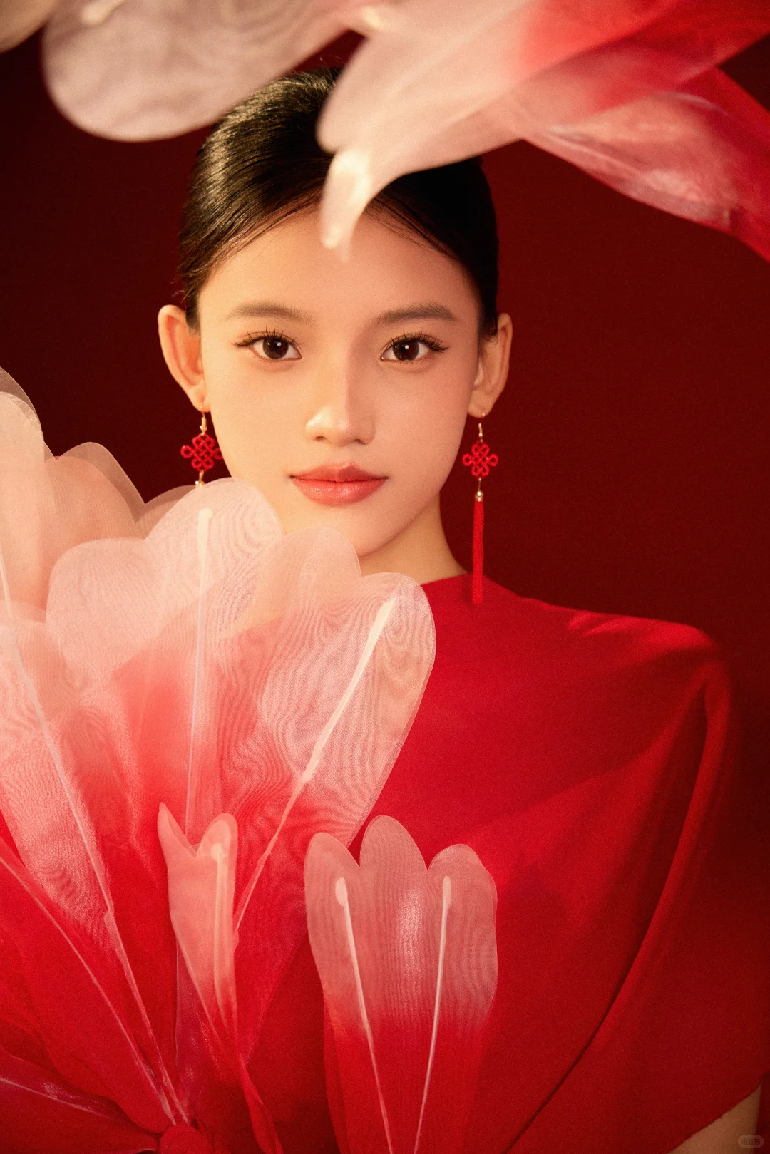 新年写真｜锦鲤附体，红色就是该中国女人穿