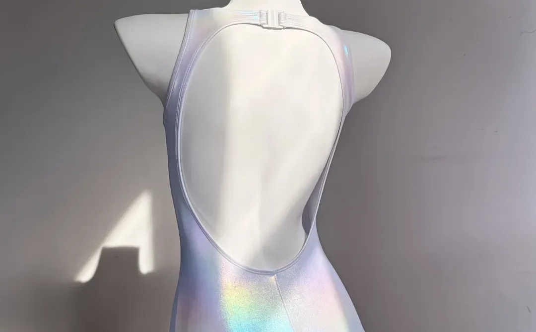 终于挖到冬季本命泳衣啦！承包泳池 / 温泉✨