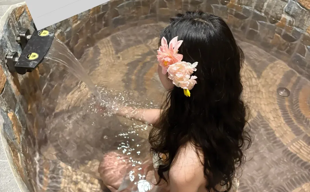 温泉最出片的泳衣来啦