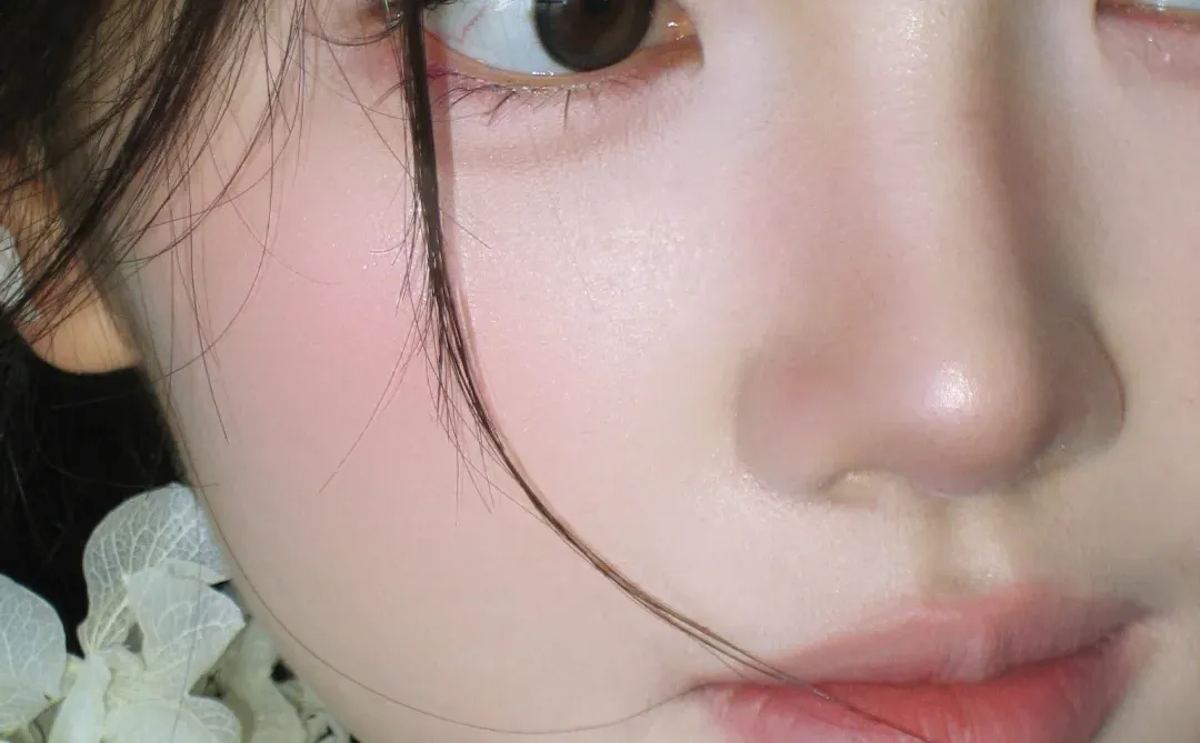 这样的妆我爱了～～～～