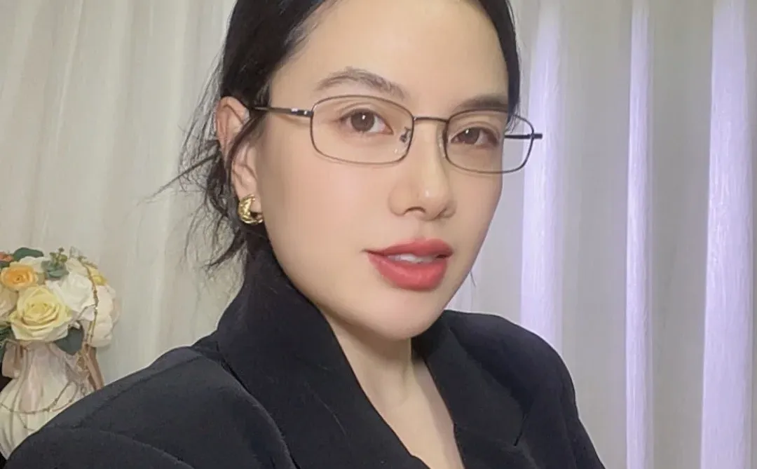 微胖少妇、反差感、御姐