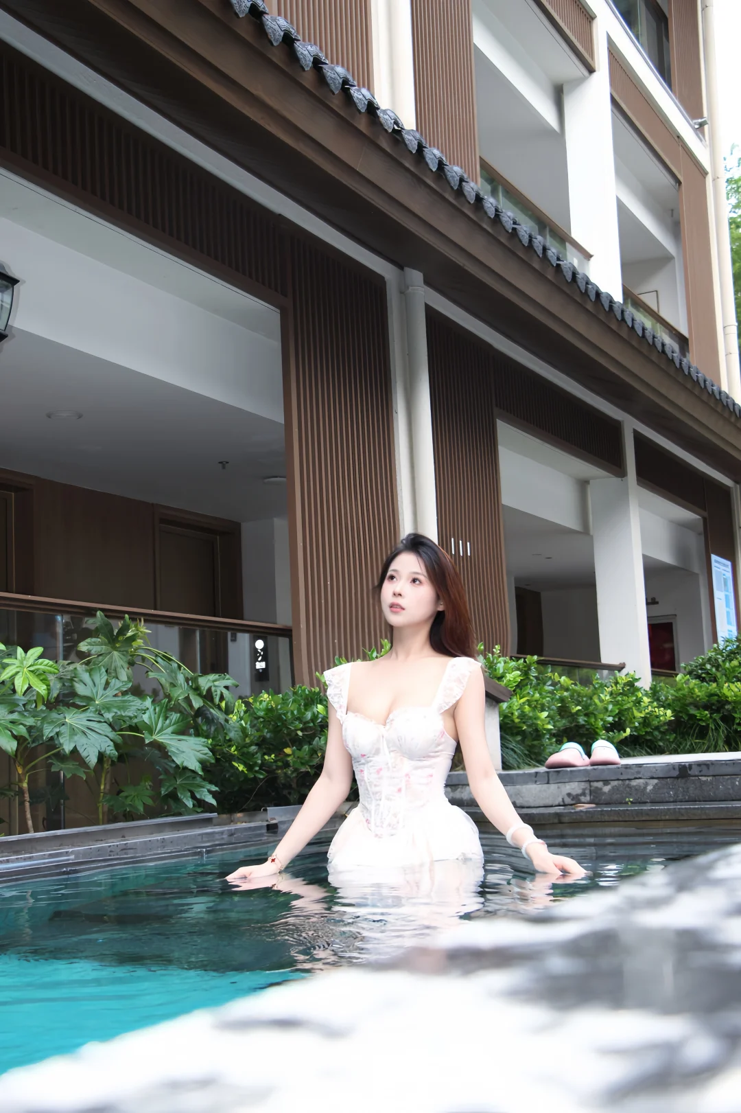 好爱夏天的泳池拍照📸