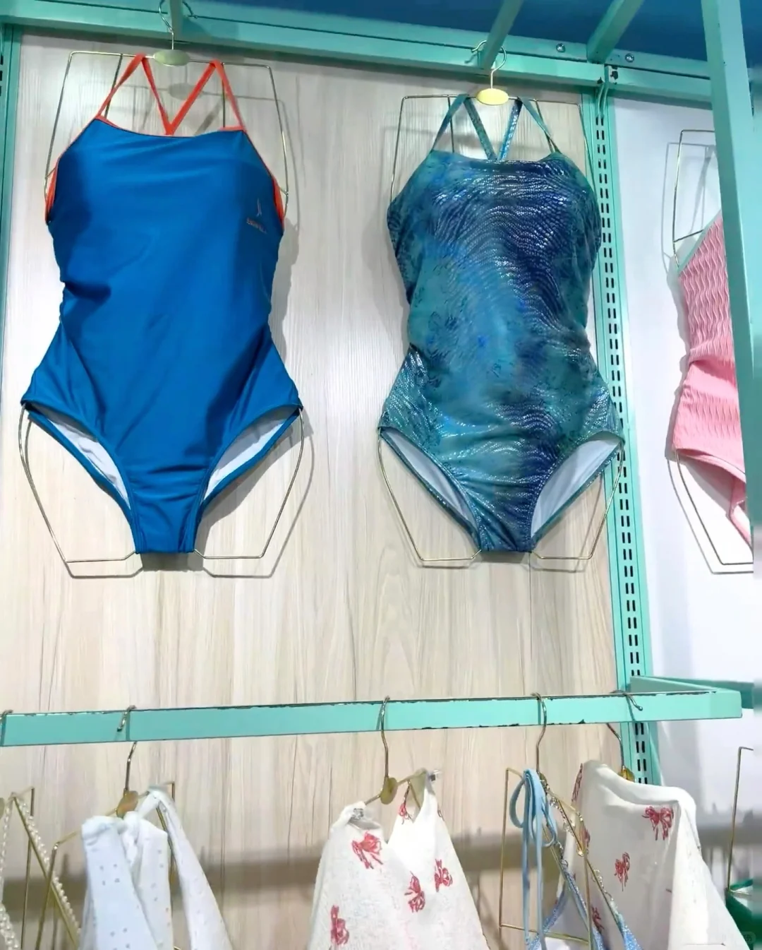 谁说小众泳衣都贵？这里全都有！