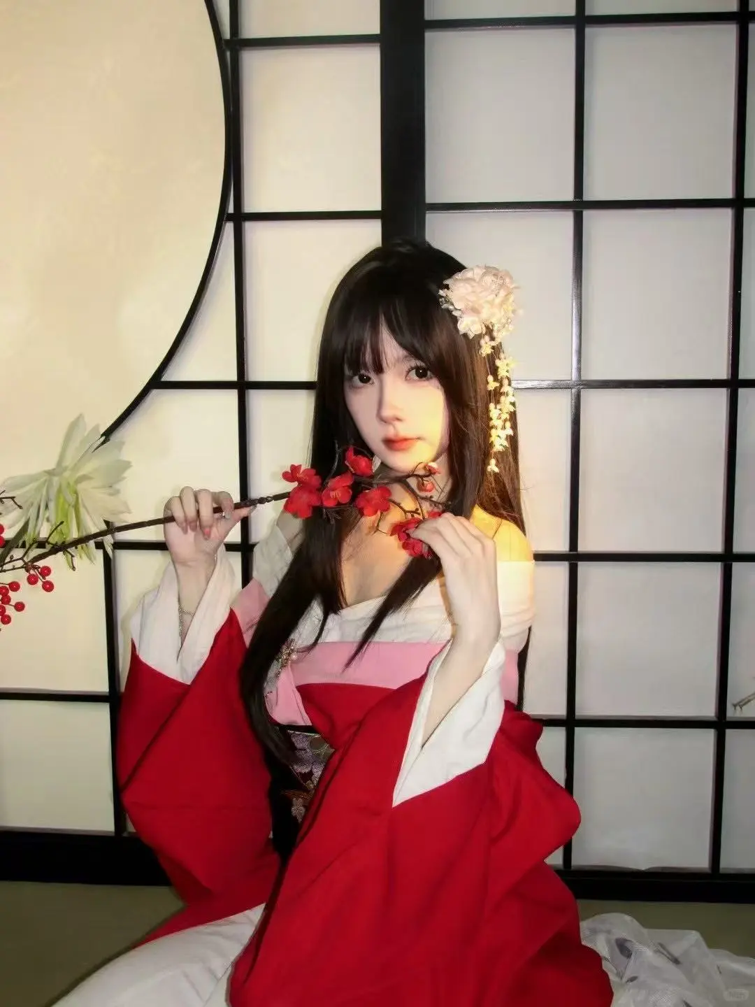 女大学生勇闯自拍馆，40➕拍九套写真