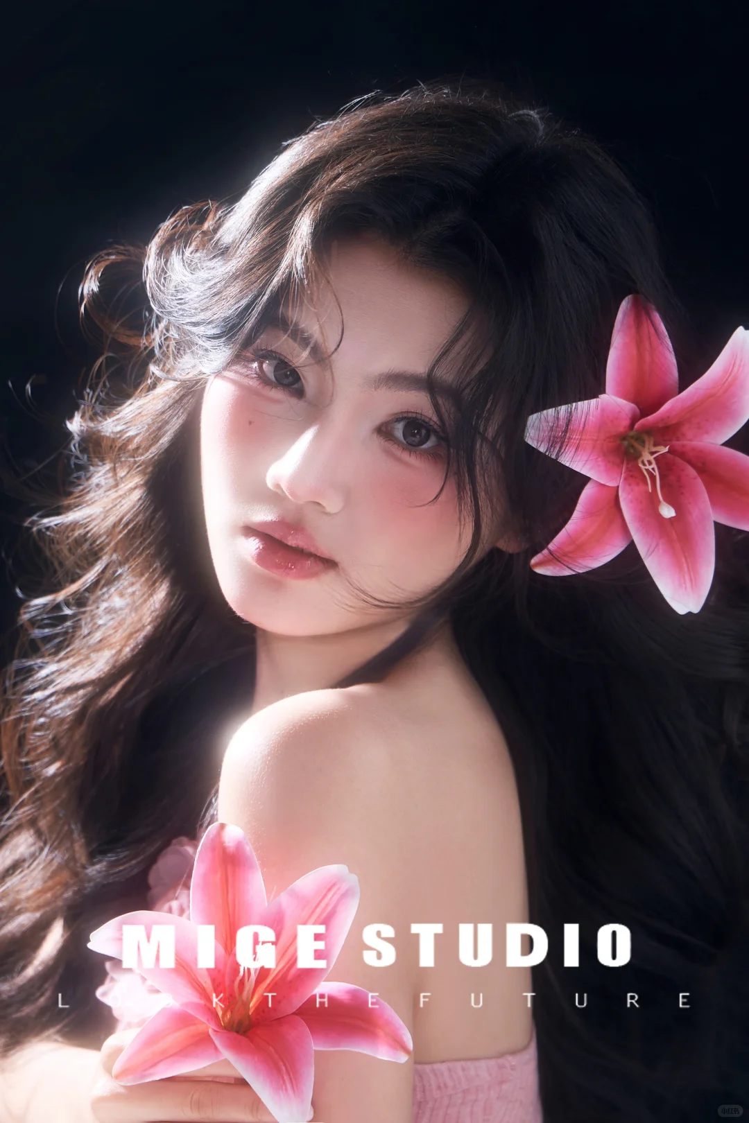 粉紫色调写真🎞️光与影的交织