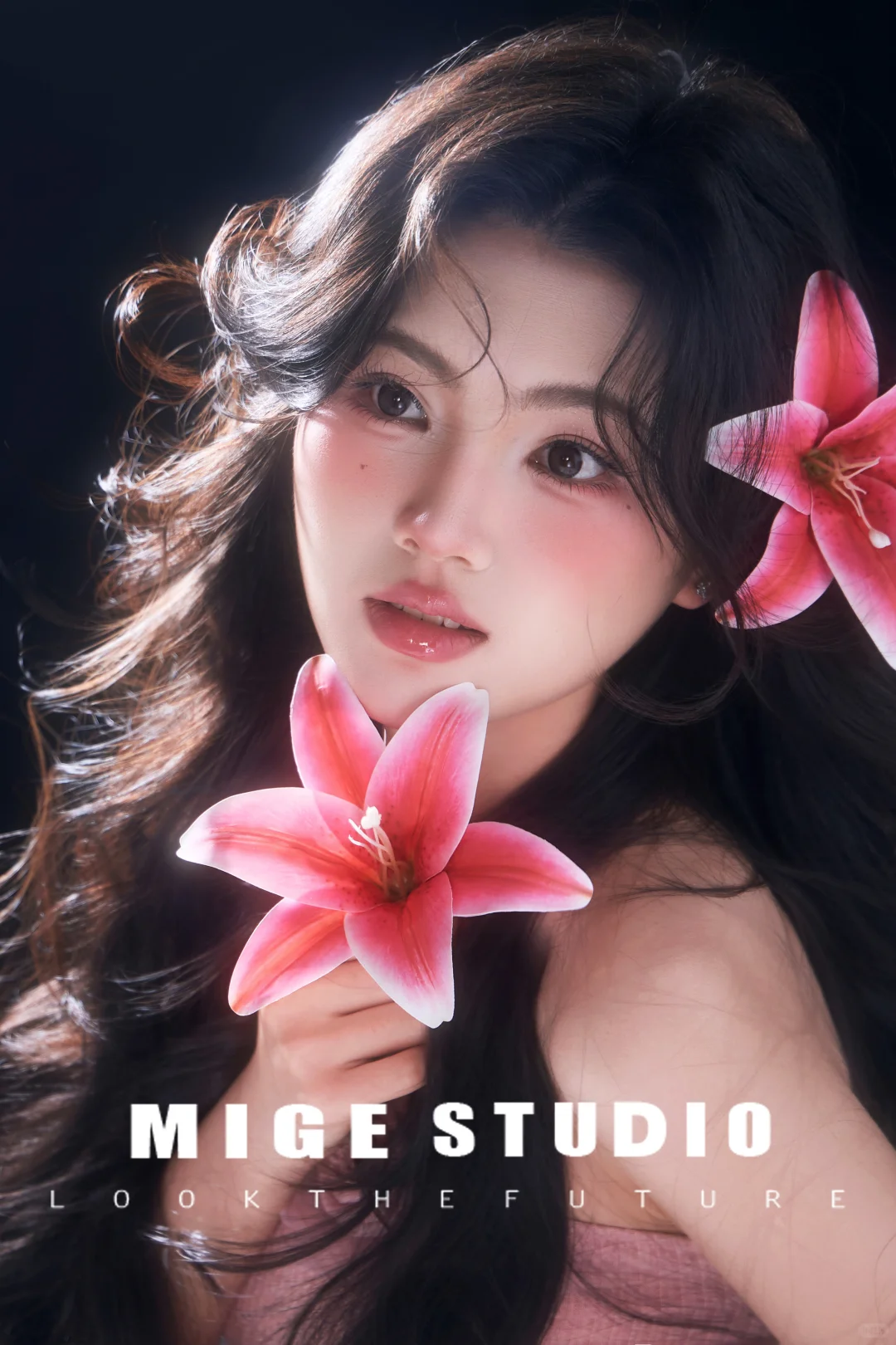 粉紫色调写真🎞️光与影的交织