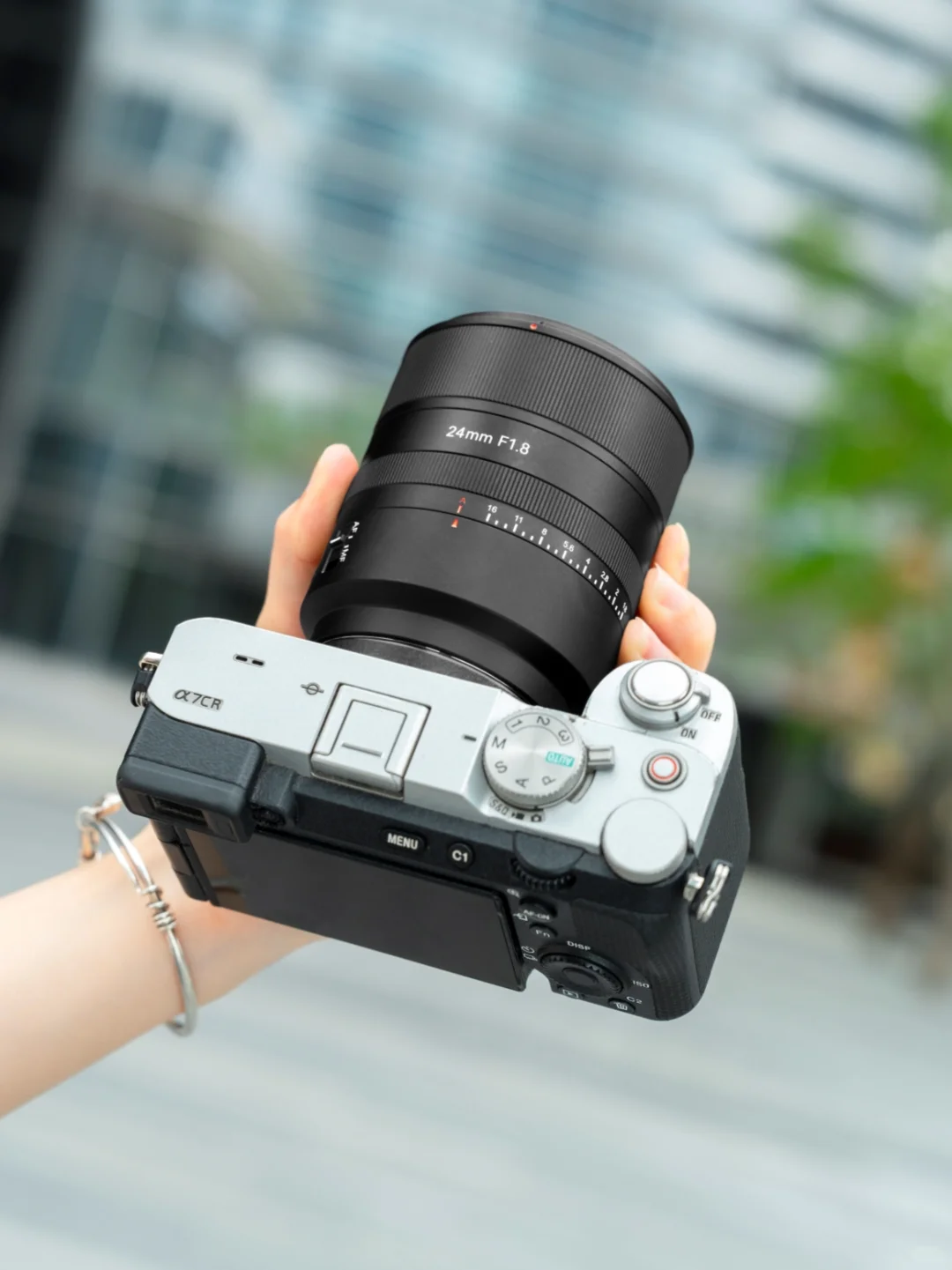 情绪人像的神🍂七工匠24mm1.8