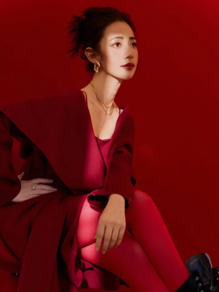 美到犯规的红色系肖像写真，高级又吸睛！