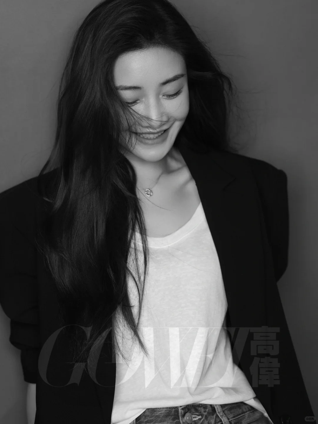 她好迷人｜黑白情绪肖像