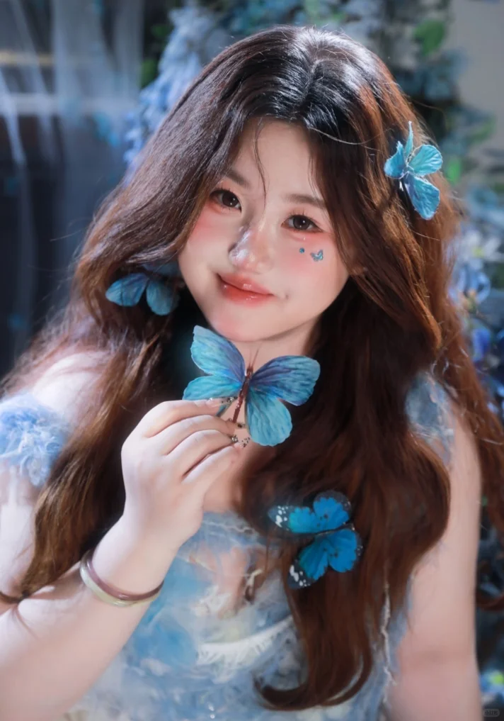 180斤纯欲甜妹来也‼️生日写真就拍蝴蝶写