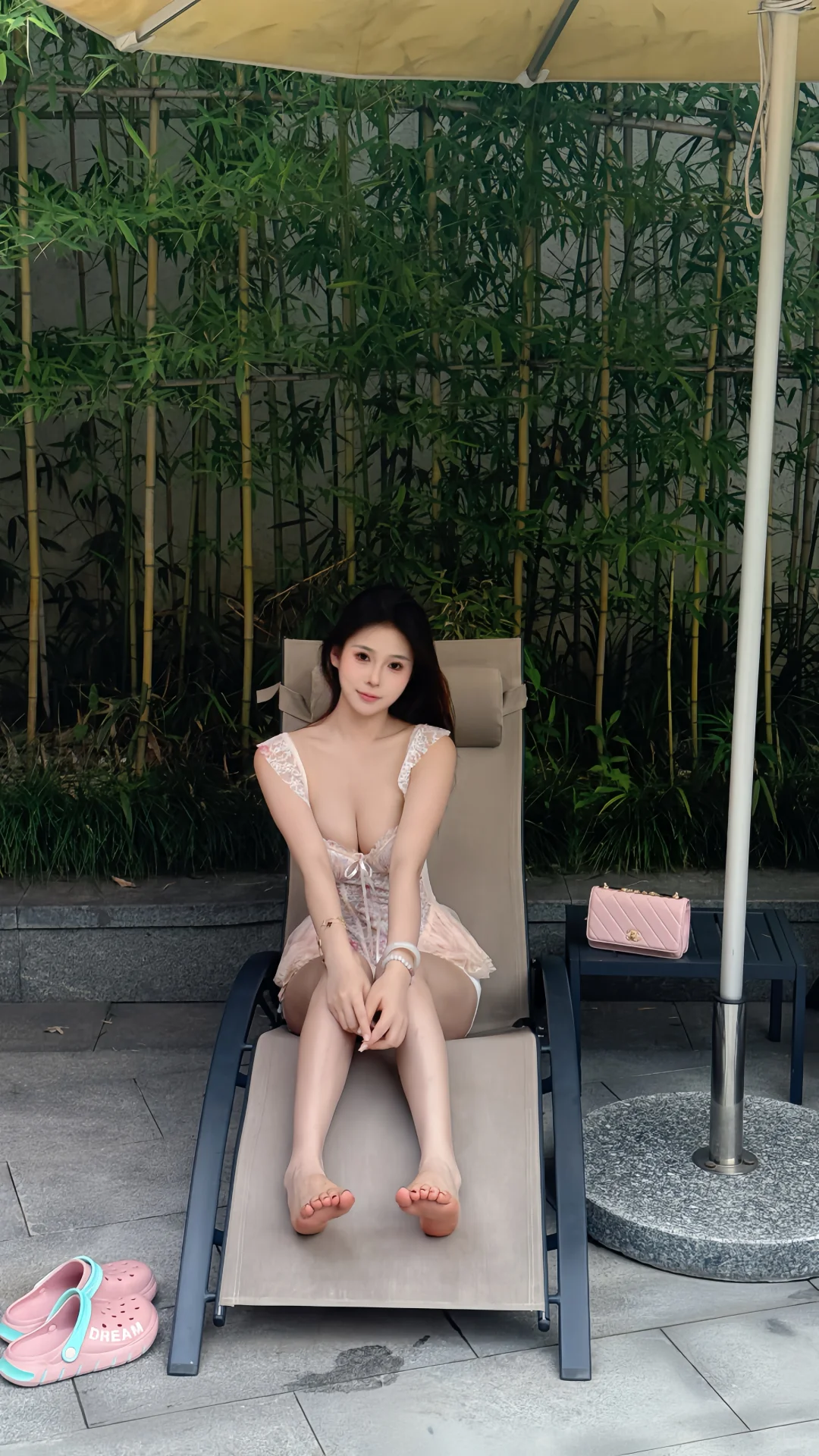 好爱夏天的泳池拍照📸