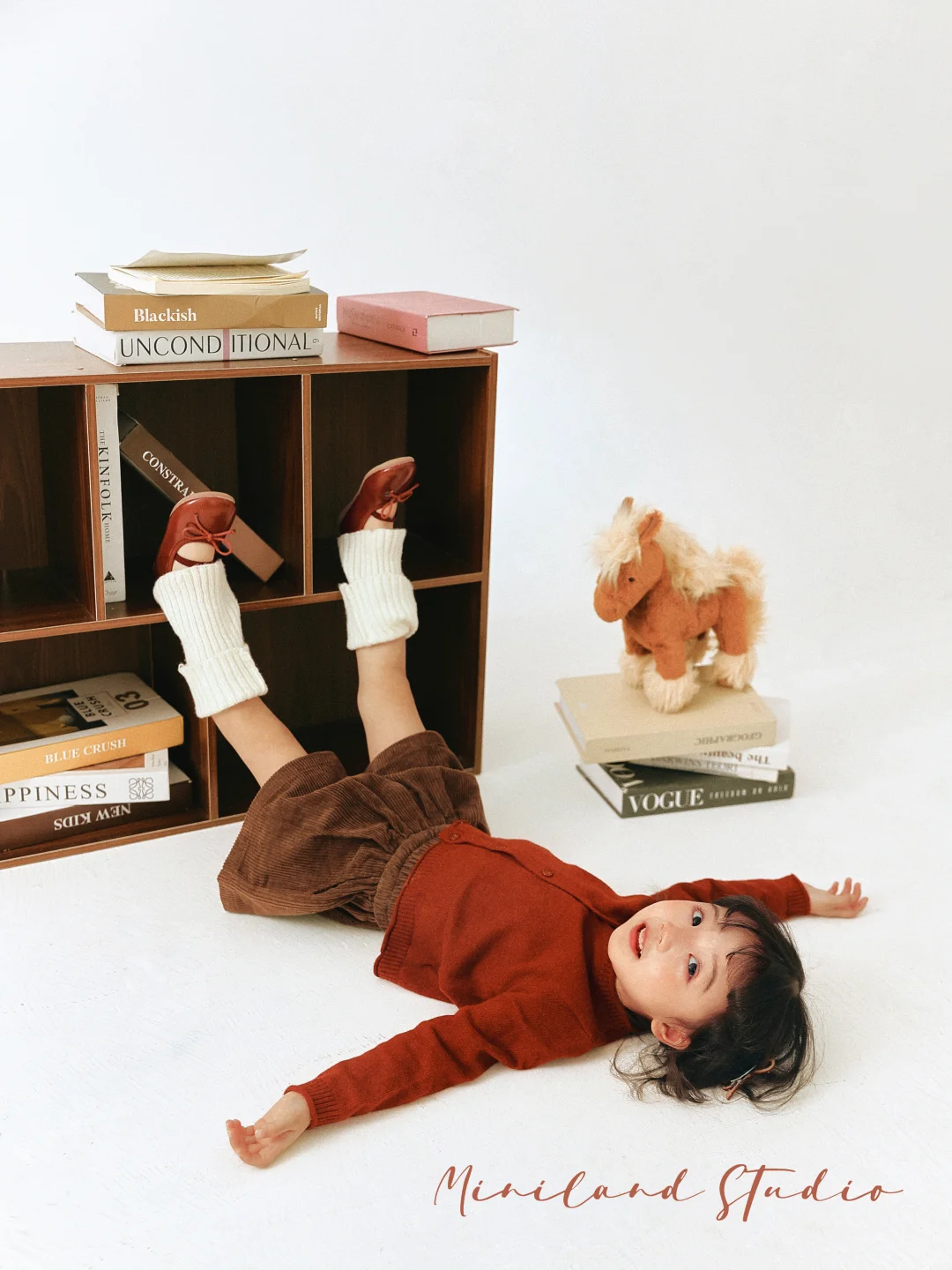 好喜欢女鹅的韩杂感马年写真‼️复古又高级～