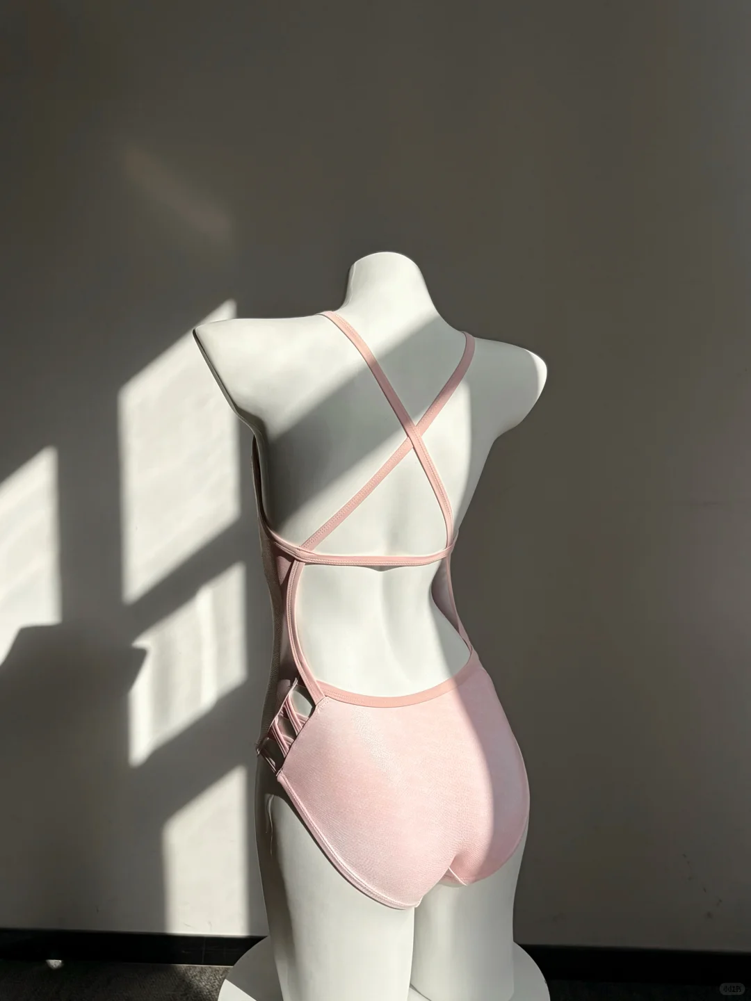 终于挖到冬季本命泳衣啦！承包泳池 / 温泉✨