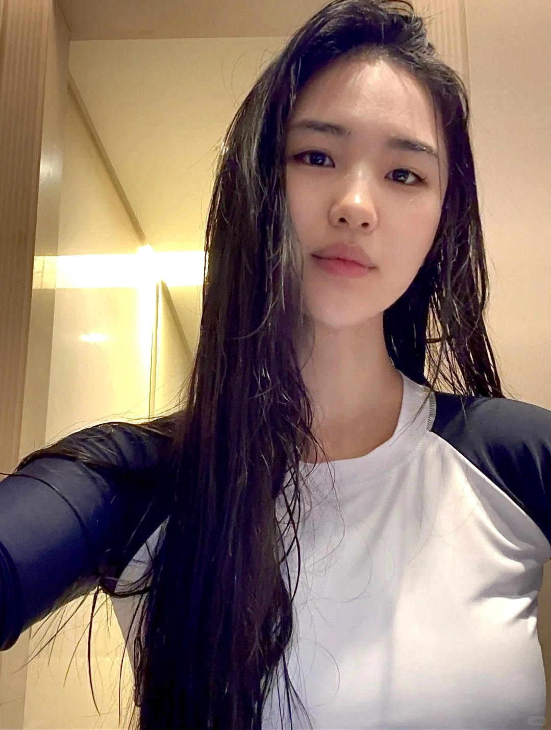 原来女生都喜欢这样的泳衣