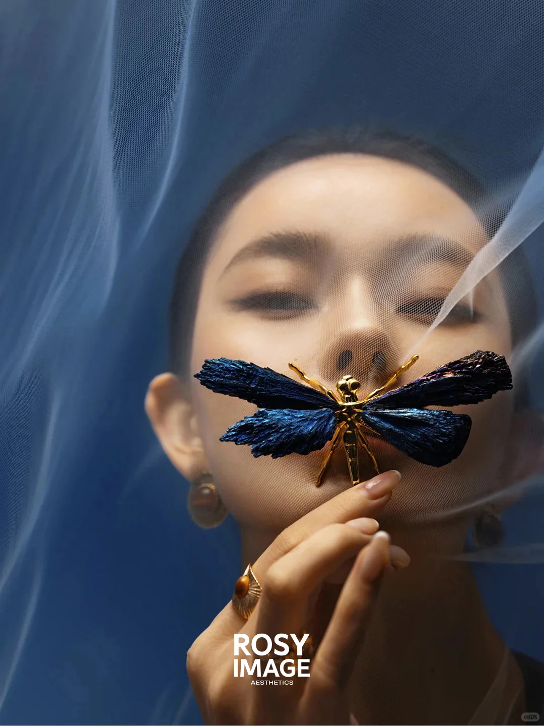 蝶影蓝调｜拍出电影感的艺术写真